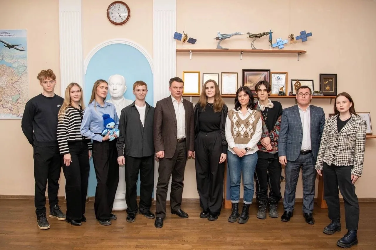 Дорогие друзья! От всей души поздравляю студентов и преподавателей с замечательным праз...