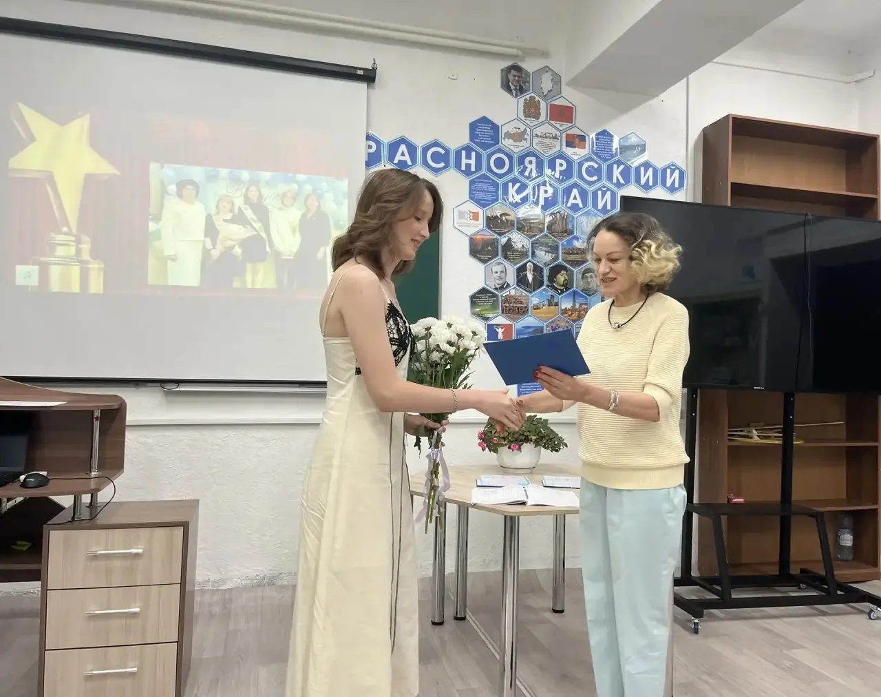 Побывала  в школе  № 7 им. В.П. Астафьева в Овсянке.