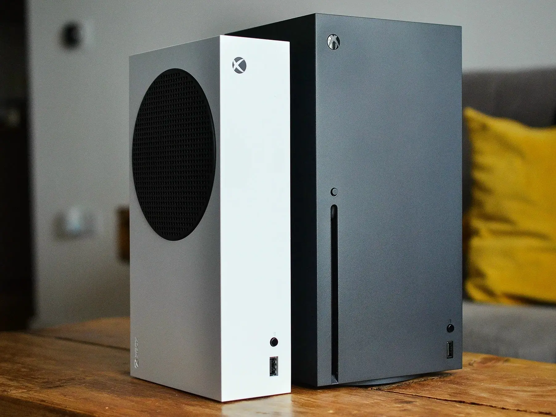 Microsoft повысила цены на XBOX Series S|X
