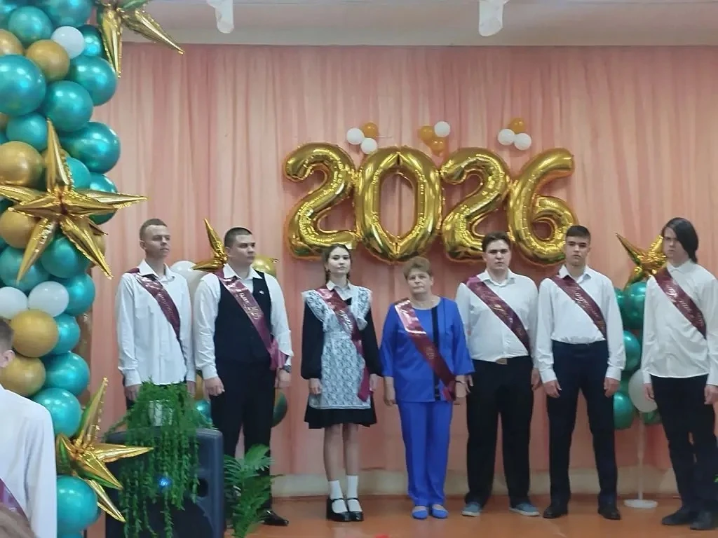 📌🔔🇷🇺Этот день в календаре не красный, но вся Россия празднует его. Он сегодня яркий...