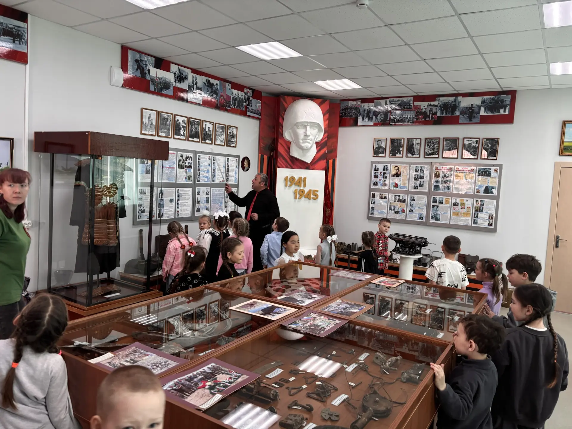 Воспитанники  подготовительной к школе группы «Березка» детского сада «Радуга» совершил...