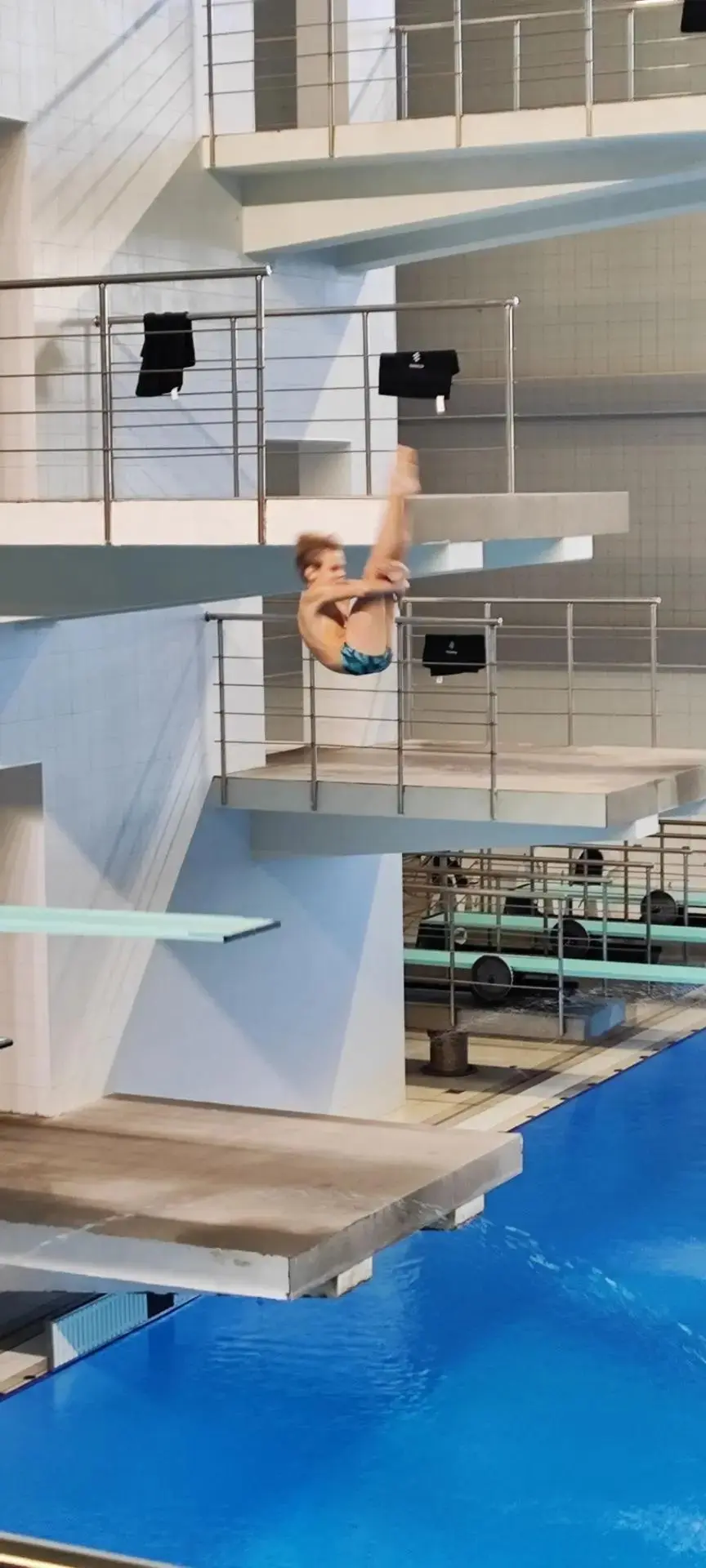 Яркие моменты 1 дня соревнований "Лига юных чемпионов" по прыжкам в воду. Соревнования ...