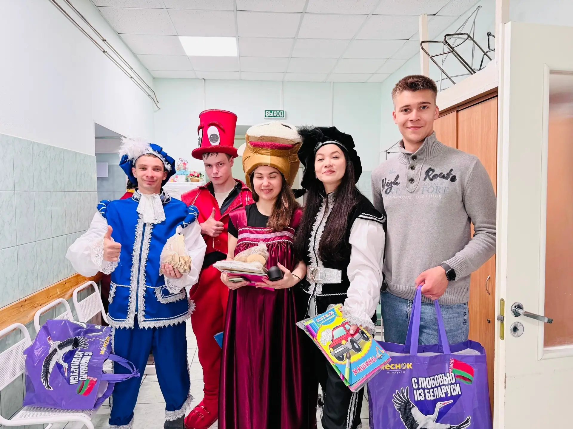 🌟 Команда, состоящая из депутатов Михаила Котова и Натальи Буцковской, а также активис...