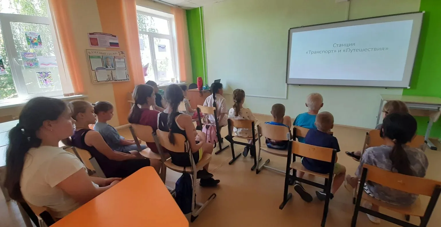 11 июня в школьном лагере был "День мастеров". С детьми была проведена профориентационная игра по ст