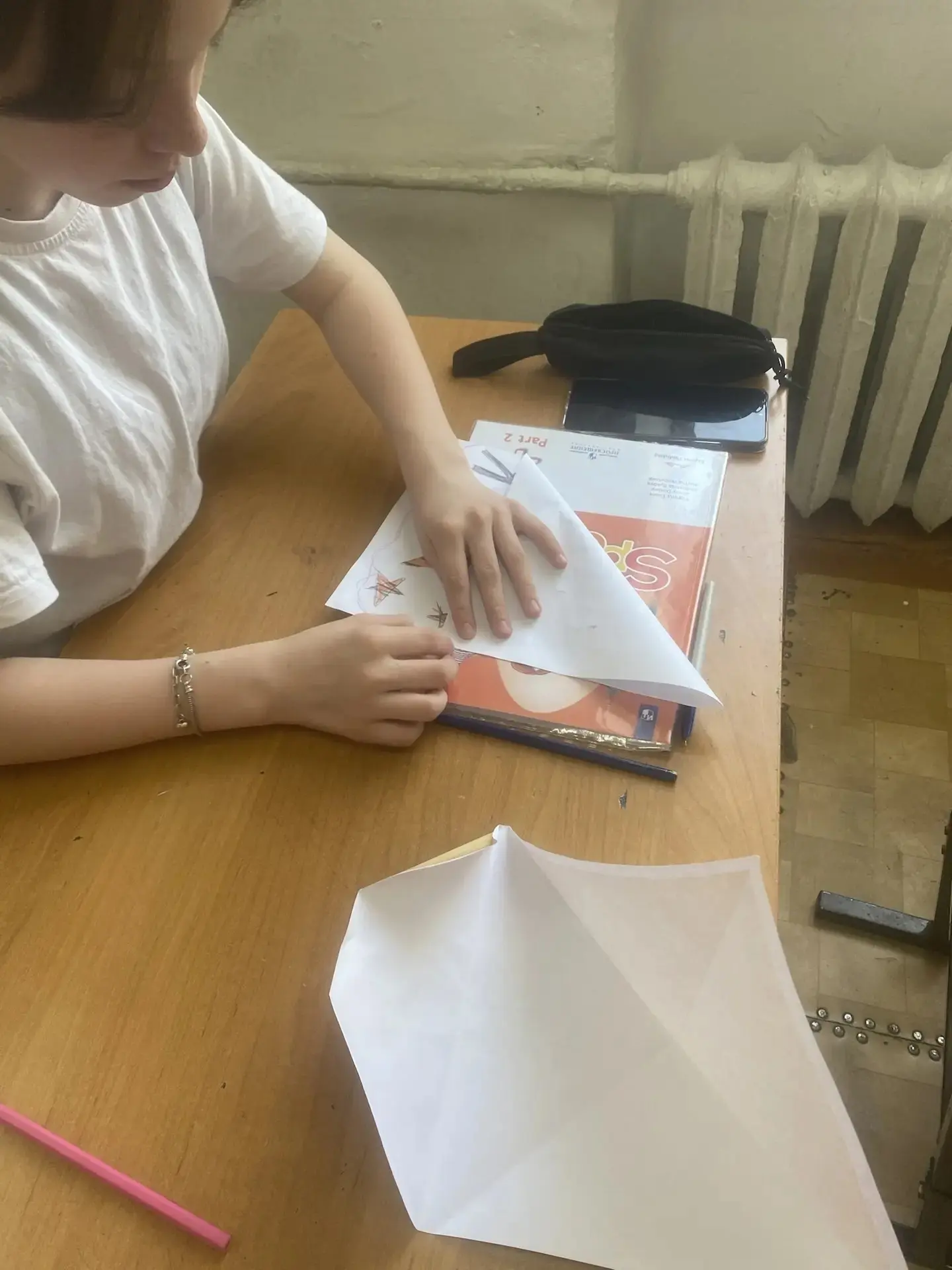 Ученики 4В класса проявили настоящую гражданскую позицию и доброту, написав  письма бойцам Специальн
