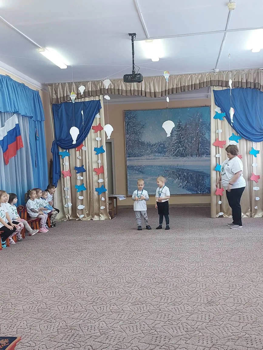 На кануне Дня Защитника отечества в нашем детском саду состоялось спортивное мероприятие. Ребята поп