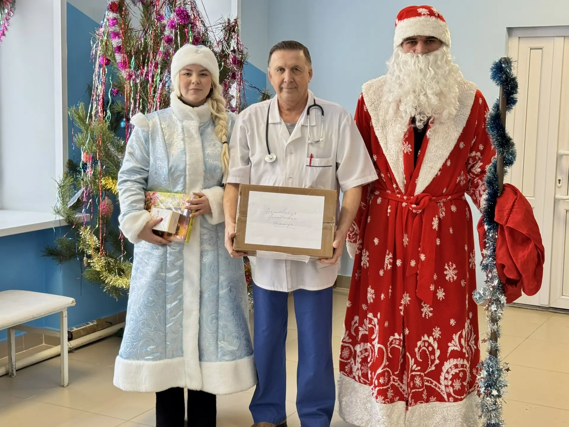🎄В преддверии Нового года наш техникум в лице Дед Мороза и Снегурочки поздравили сотру...