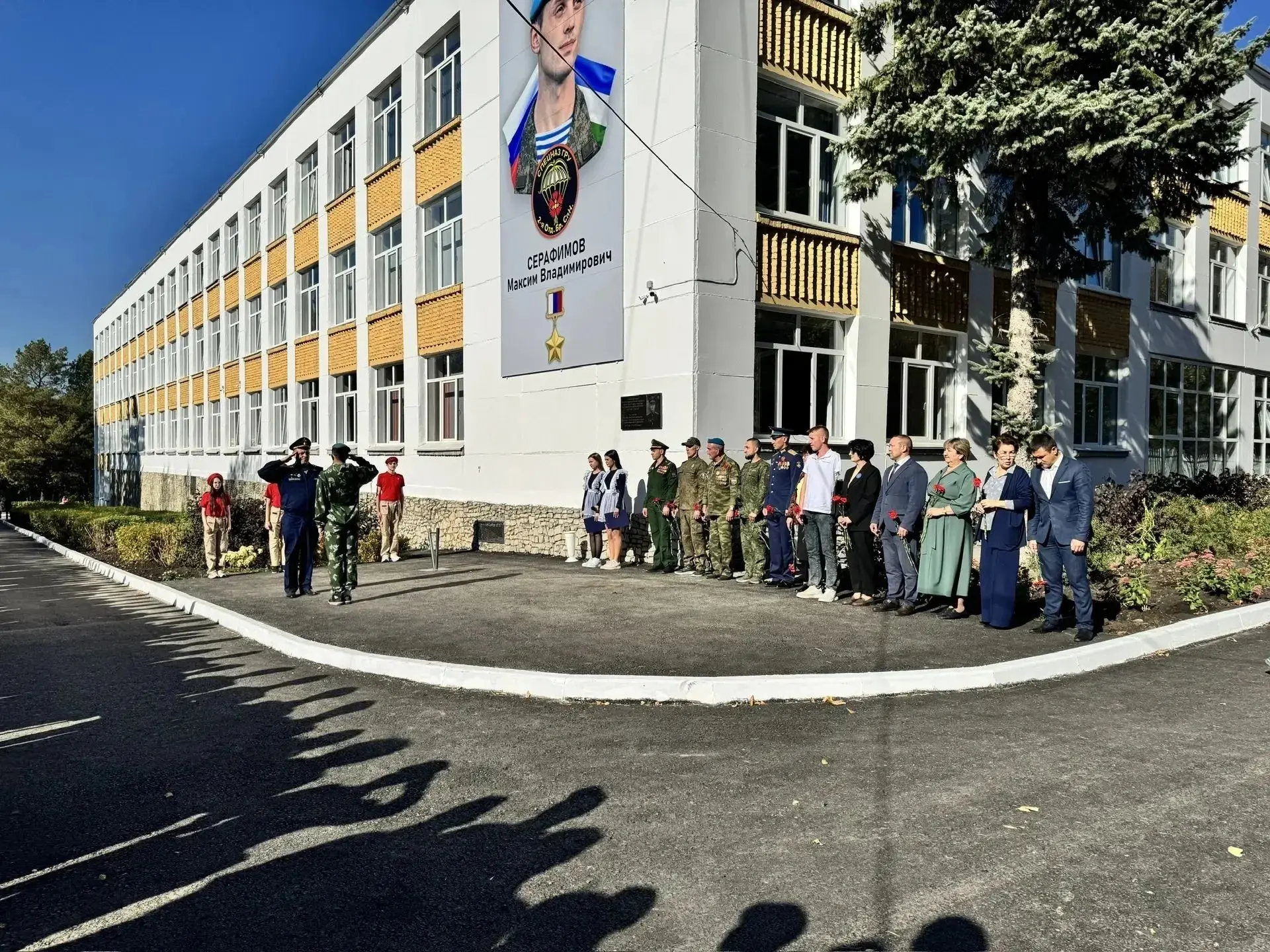Обучающиеся татарской гимназии №84 - победители Командной гонки по бегу памяти Героя Ро...