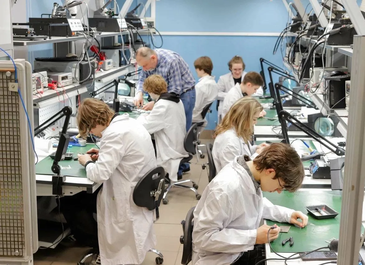 ▶️ Профессиональные пробы «Inside Electronics: собери своё устройство»!  ▪️ В рамках проекта «Мастер