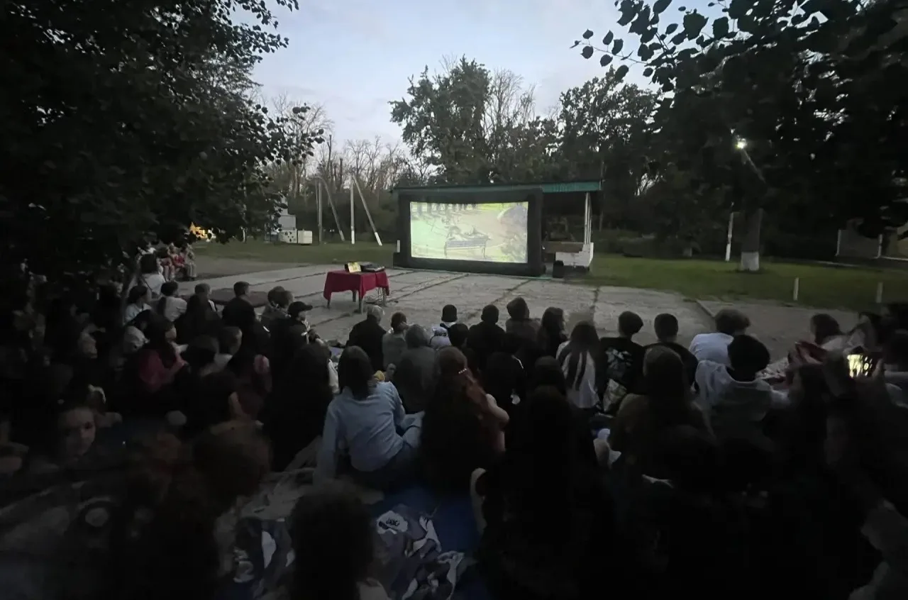 🎬Как проходят «Летние киноканикулы» в детском лагере «Чайка»

Всестороннее развитие и формирование 