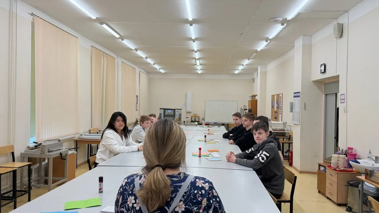 🎓Ученики 9В и 9Н классов, под руководством социального педагога Анжелики Нуртдиновой Николаевой, сов