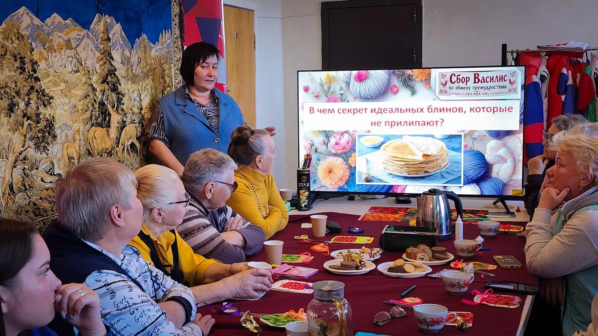 В Бронницком молодёжном центре «Алиби» состоялся творческо-игровой вечер «Связь поколен...
