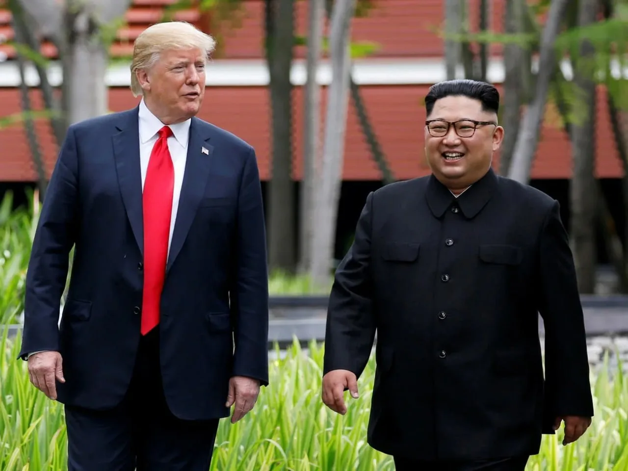 🇺🇸 Трамп объяснил, почему КНДР может иметь ядерное оружие, а Иран — нет
