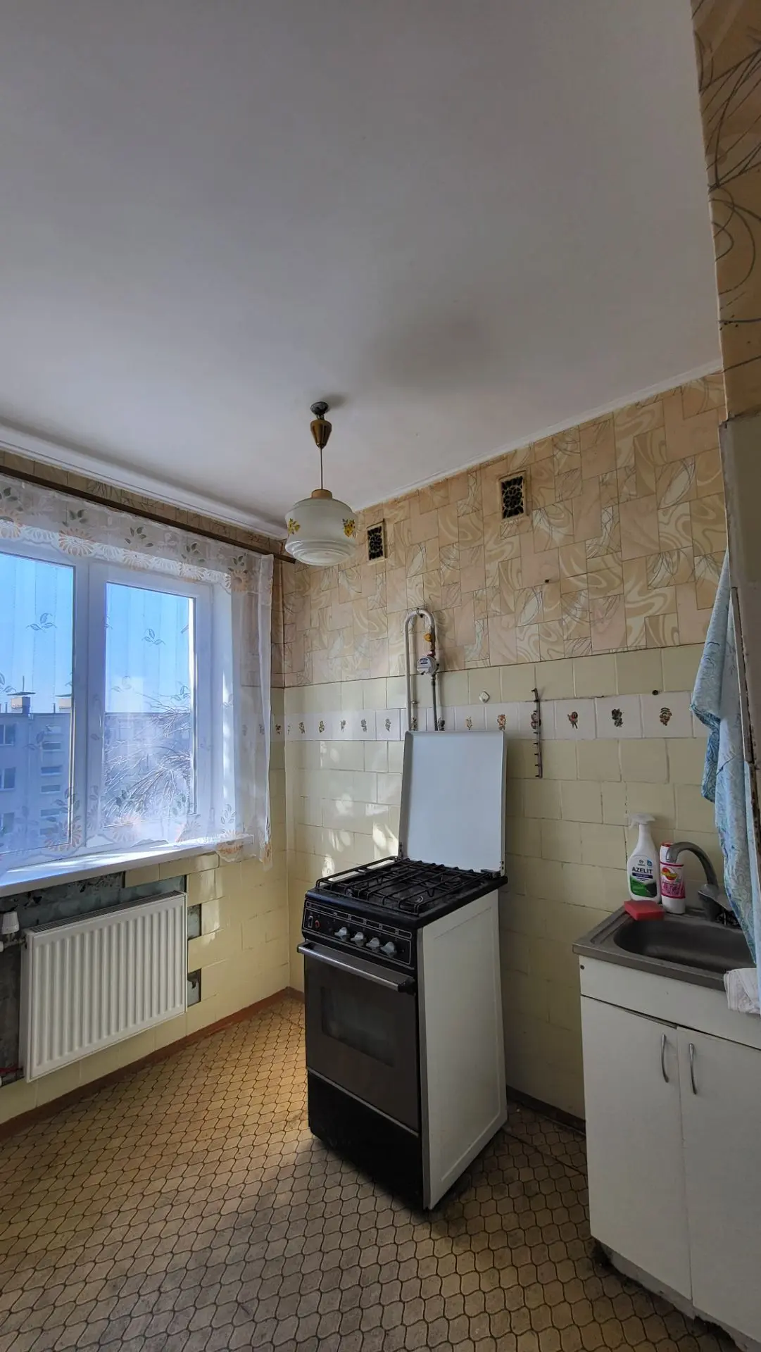 В продажу предлагается 2-х комнатная квартира в Центральном р-не, ул. Зелинского, район...