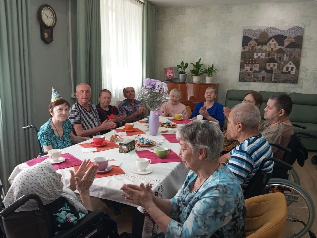 День именинника «Рождённым в мае посвящается…!»

В конце мая в Тургеневском отделении милосердия про
