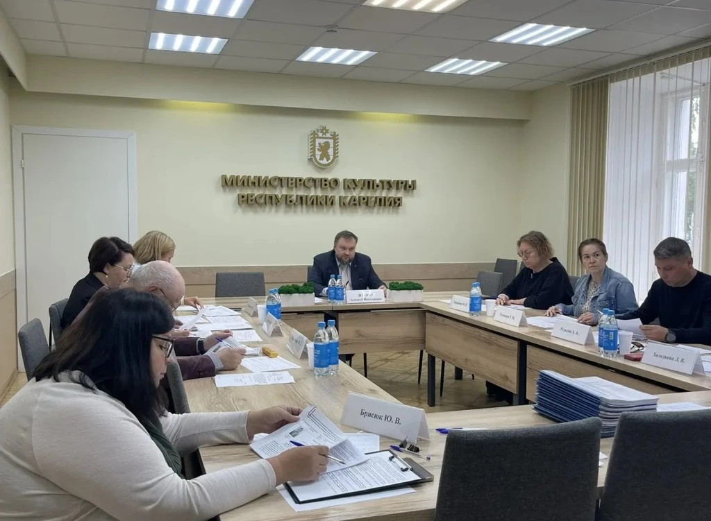 «Земский работник культуры»: девять специалистов начнут работать в городах и поселках Карелии.