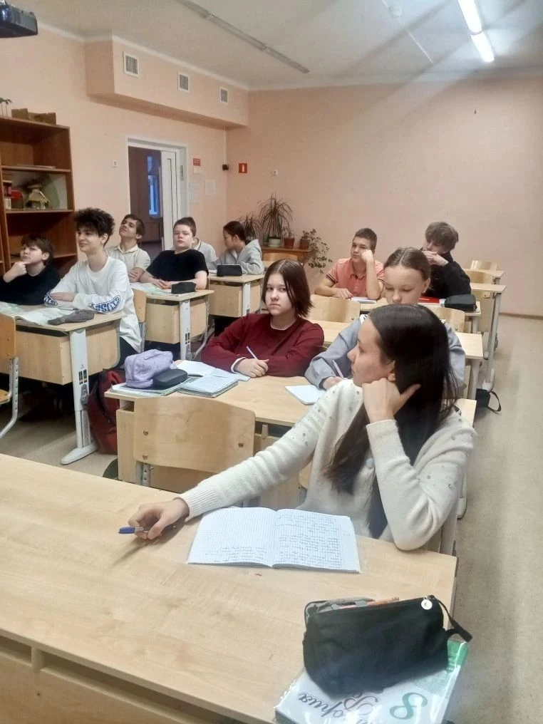 ❗Уроки мужества «Дорога жизни — Дорога Победы» Во всех параллелях 8-х классов нашей школы с 5 по 7 ф