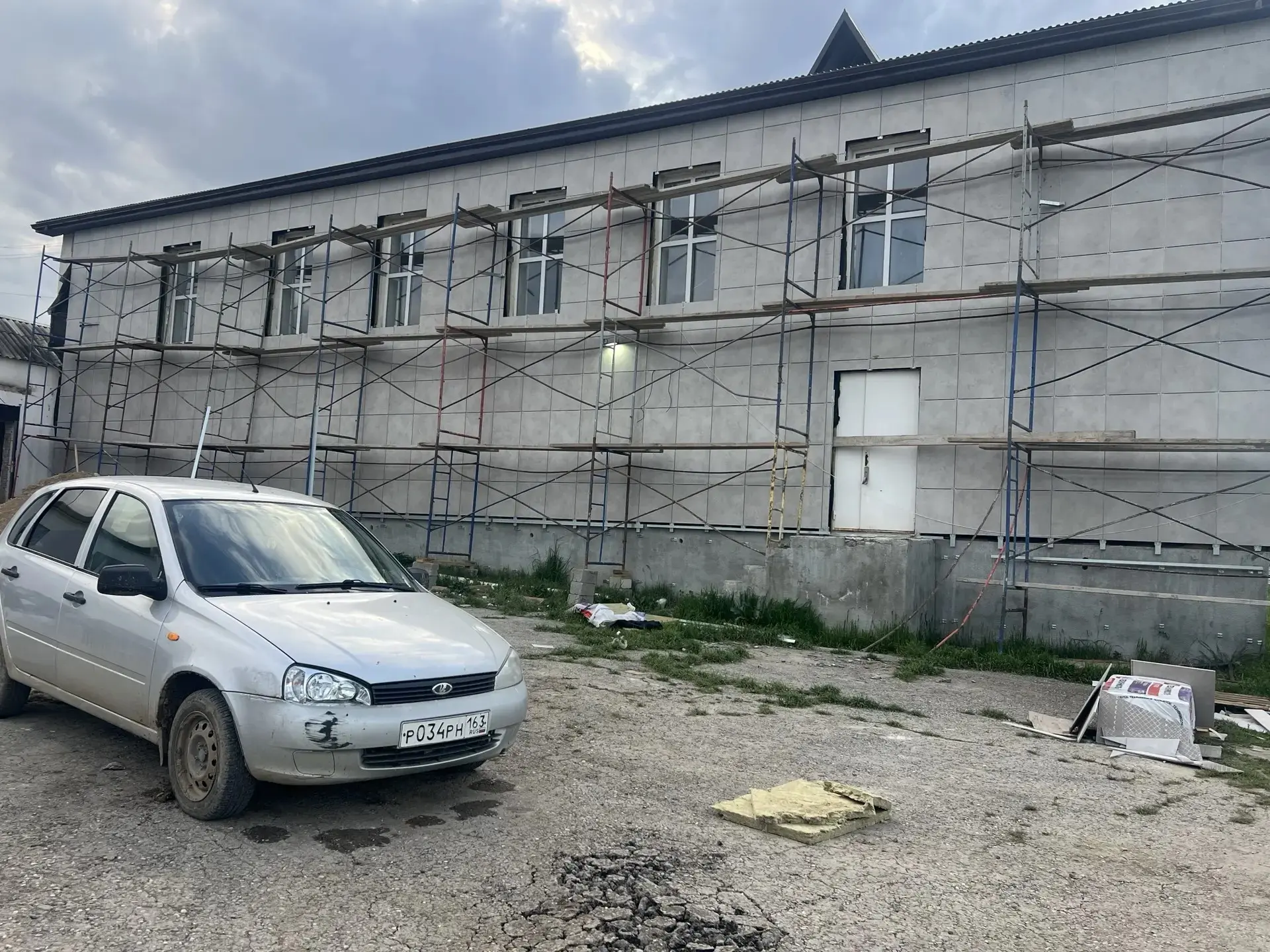Капитальный ремонт школ в нашем районе выходит на финишную прямую — пора подвести первые итоги. 🔨  В