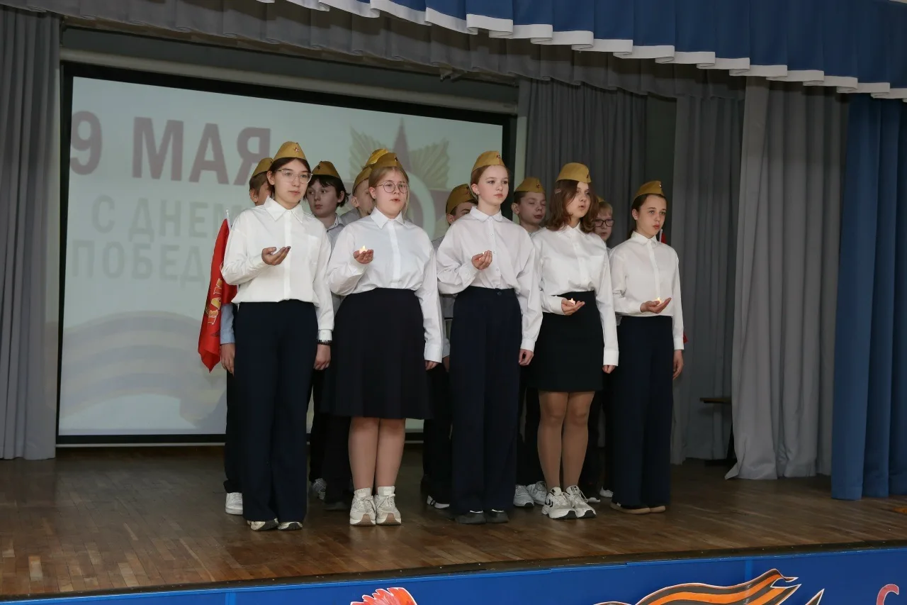 🎶 «А музы не молчали» — память, звучащая в голосах  В нашем лицее прошёл традиционный фестиваль хоро