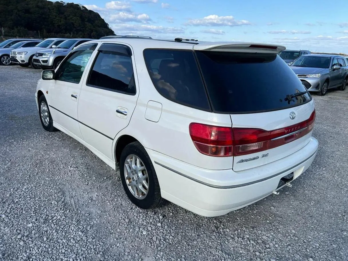 АВТОМОБИЛЬ TOYOTA VISTA ARDEO 2000 ГОД