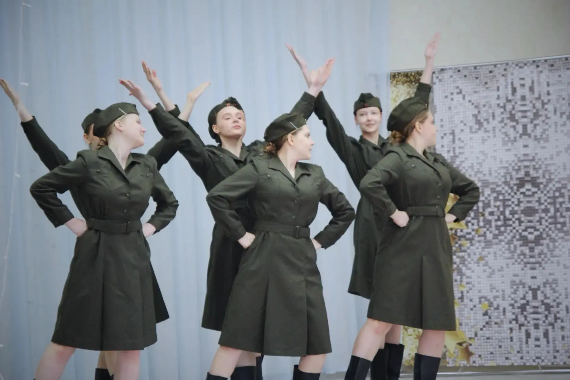 Сегодня в Центре образования - школа 81 имени Сергея Красильникова состоялась очень важная встреча -
