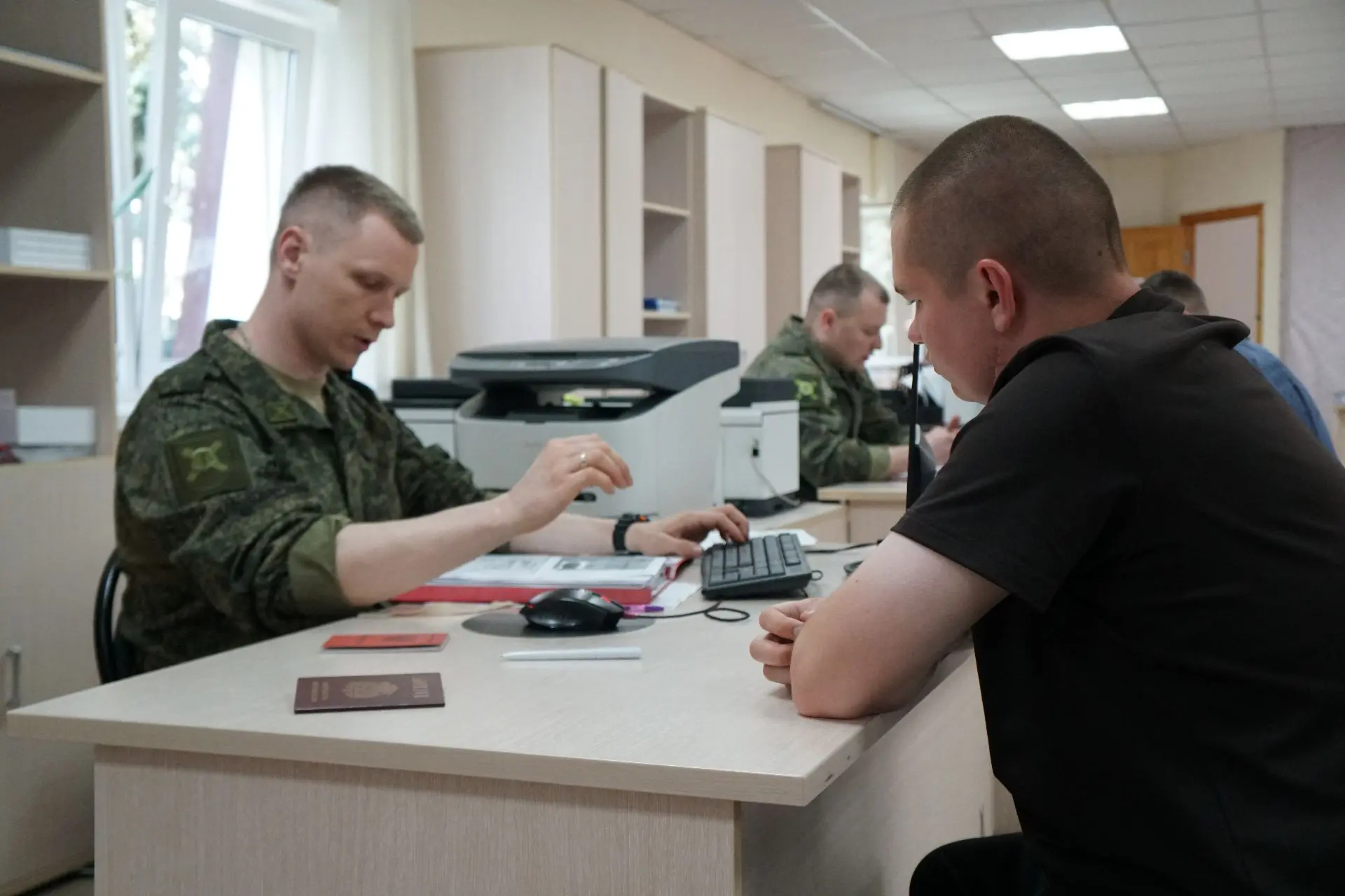 В Ставропольском крае увеличилось количество желающих поступить на военную службу по контракту

Подр