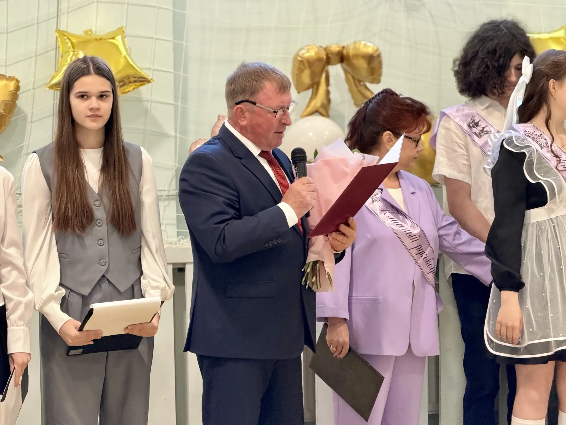 В школе поселка Колычево Можайского округа прошел первый  после капитального ремонта здания последни
