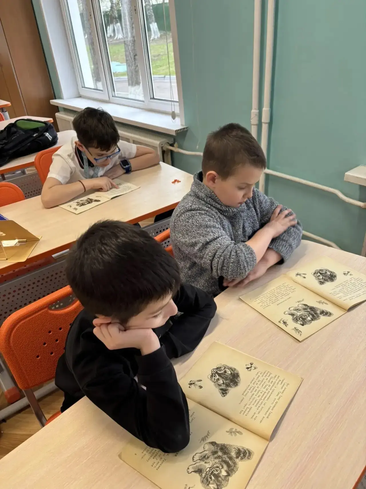 📚 Всемирный день книг и авторского права   📕 В нашей школе отпраздновали Всемирный день книг и автор