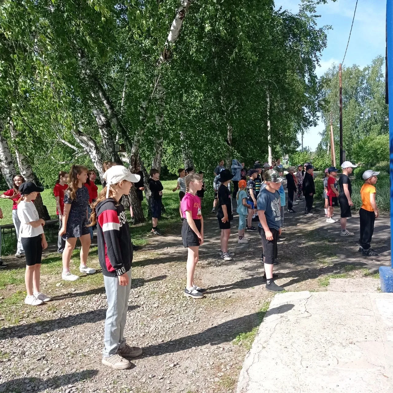 Первый день лета! 🌞
Первого июня профильная смена встретила 47 девчонок и мальчишек. 👫
Утро начало