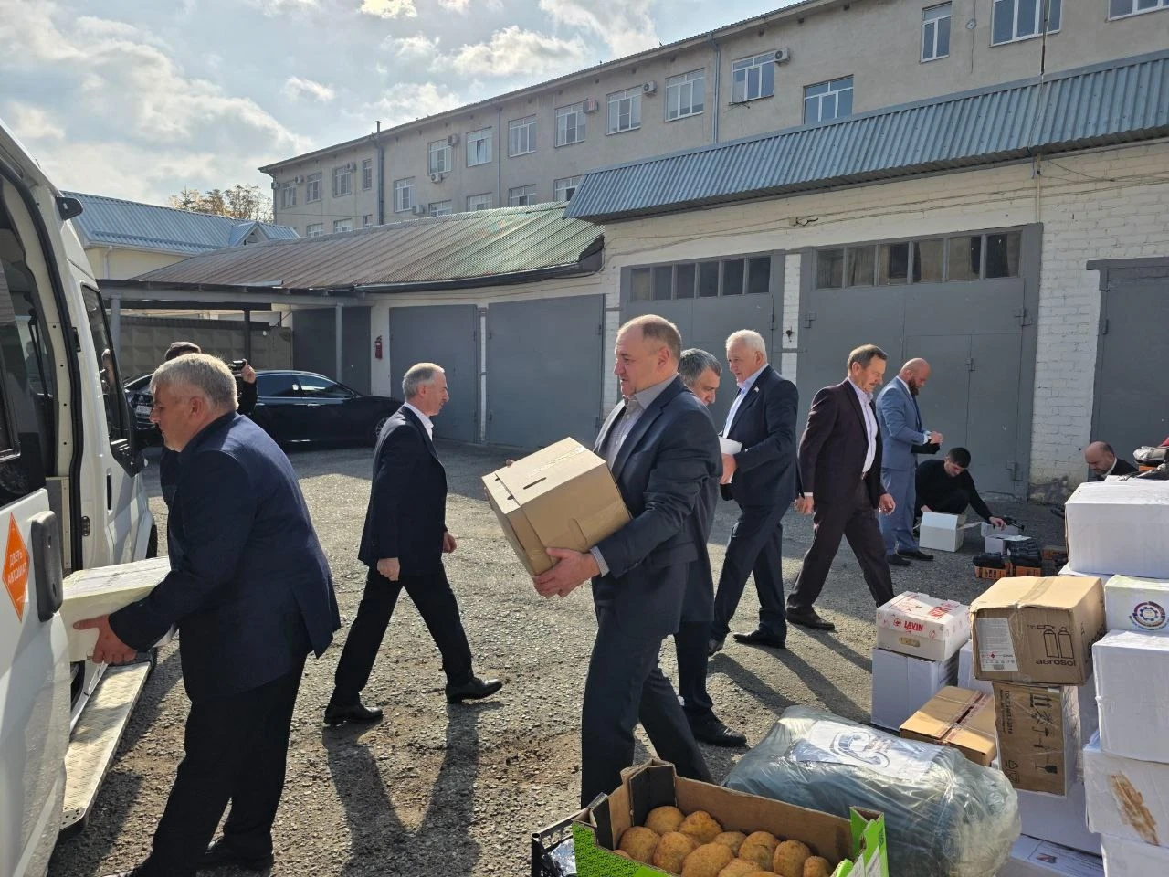 В очередной раз в Народное Собрание КЧР на мое имя поступил ряд Благодарственных писем ...