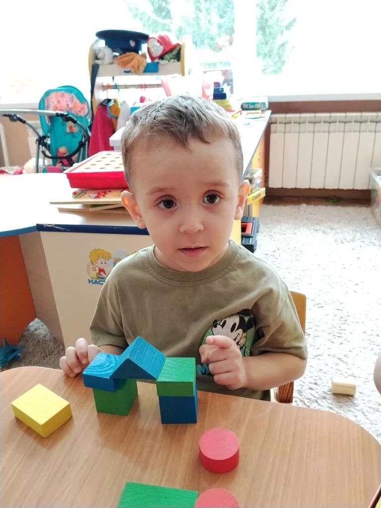 Вместе с солнцем просыпаюсь,