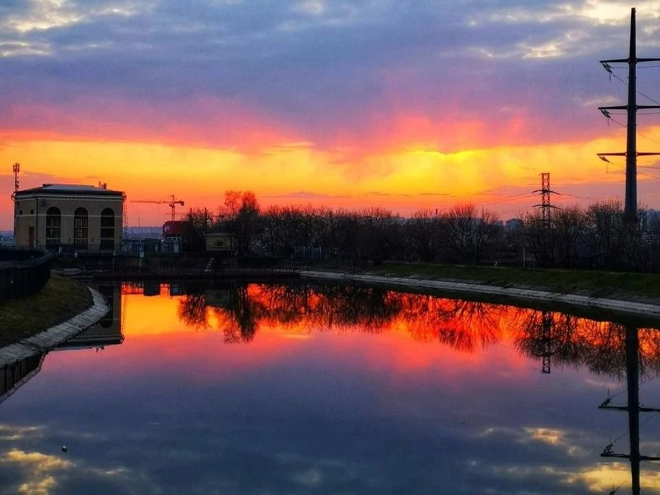 🌇 Закат на Деривационном канале.