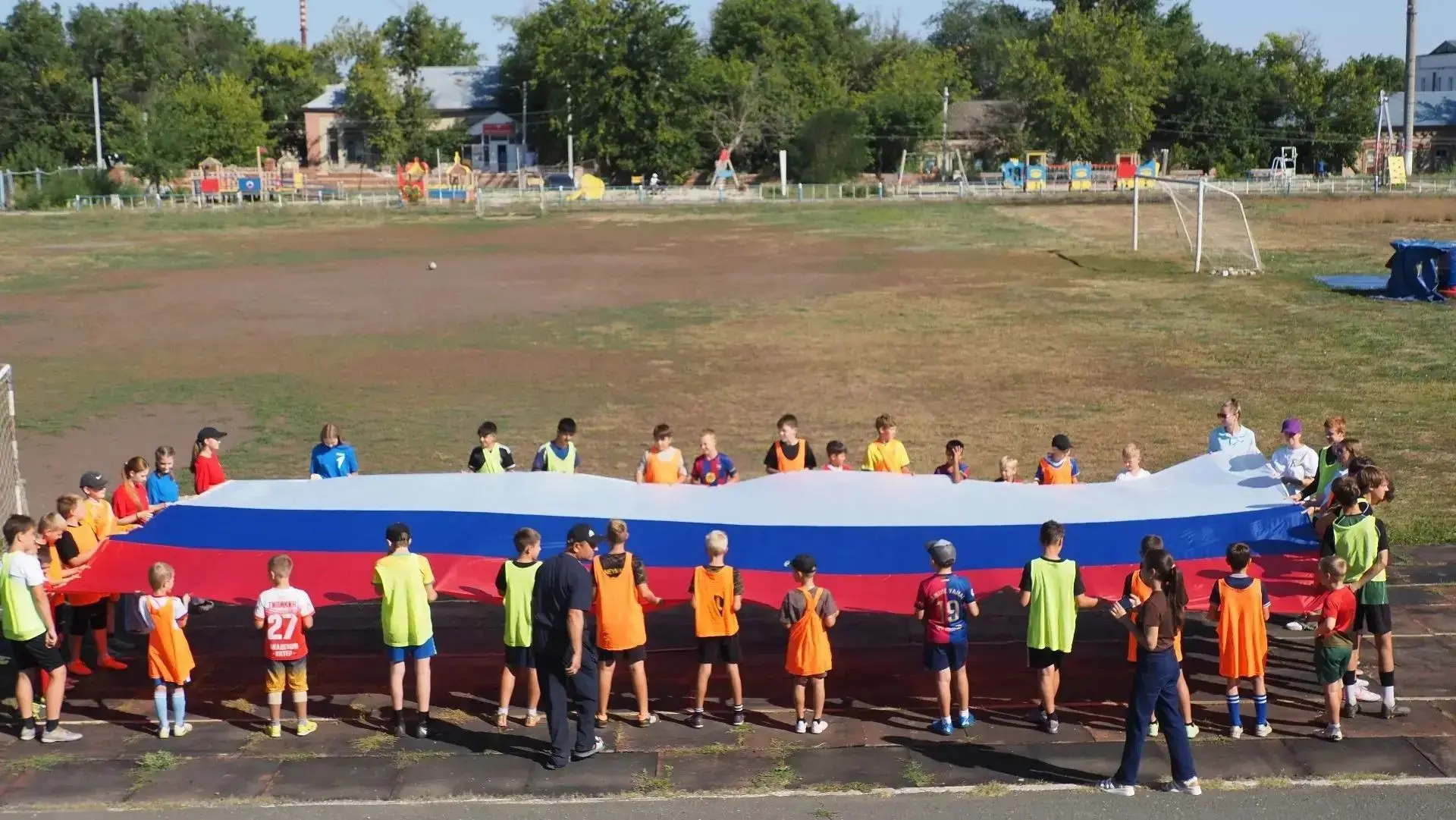 🇷🇺 Праздничный забег ко Дню Государственного флага 🇷🇺