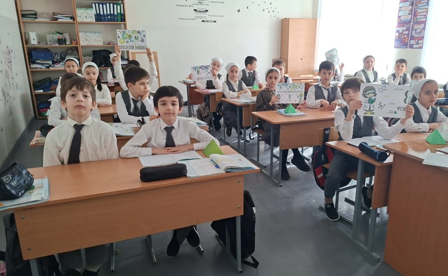 В рамках празднования Дня науки в нашей школе состоялись увлекательные "Разговоры о важном". Ребята 