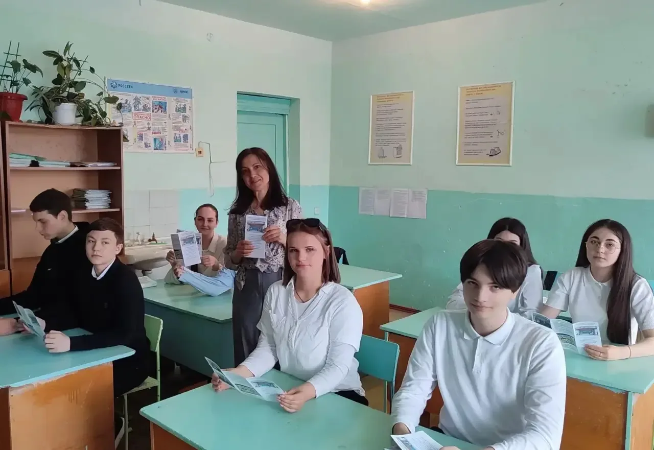Медногорский филиал КЧР ГБПОО МПК «Профессионал» активно ведет агитационную работу среди учащихся 9–