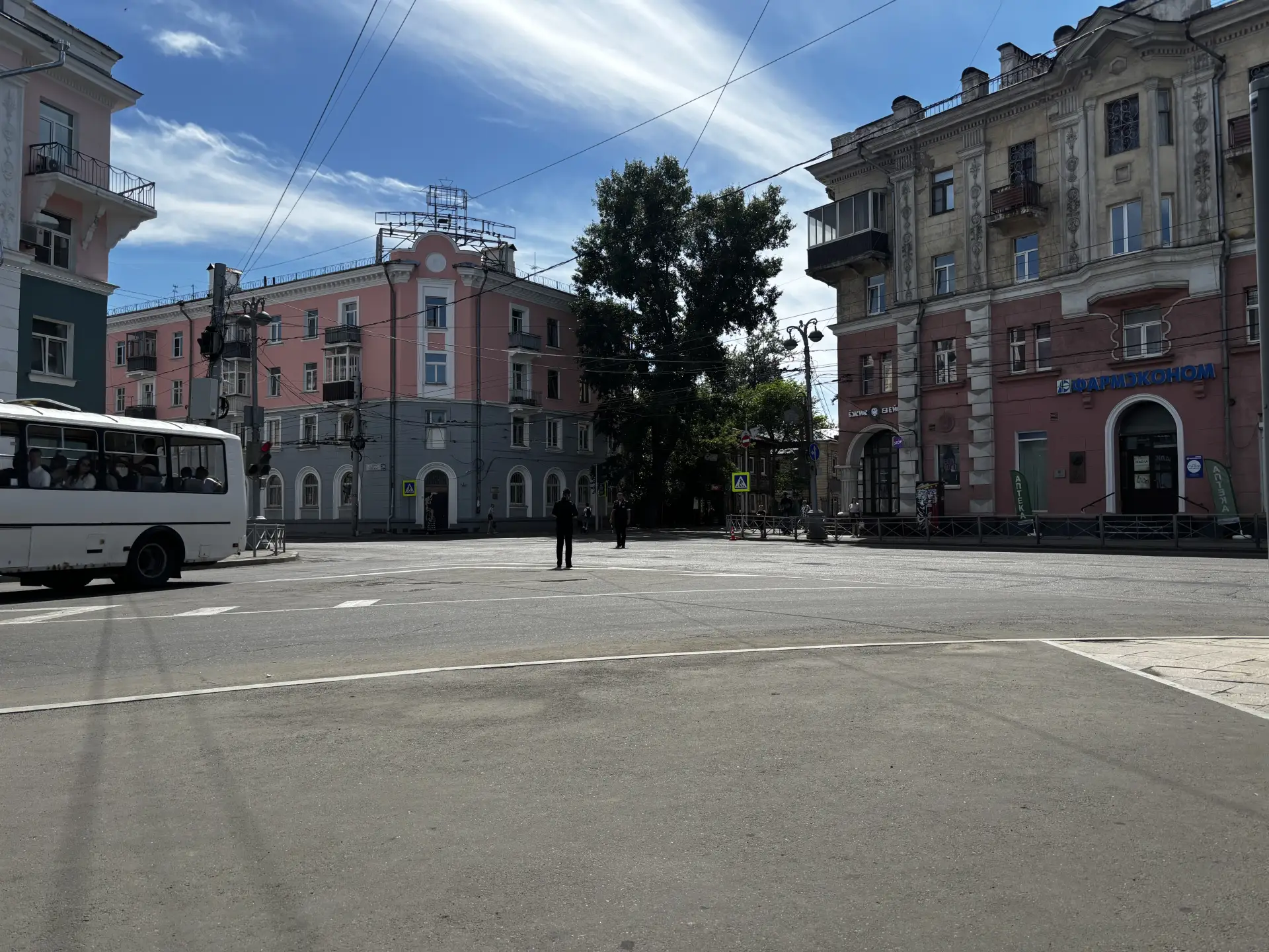 Ждем. Ленино судорожно перекрывают

⛽️Подписаться на нас по этой ссылке - https://max.ru/id381216877