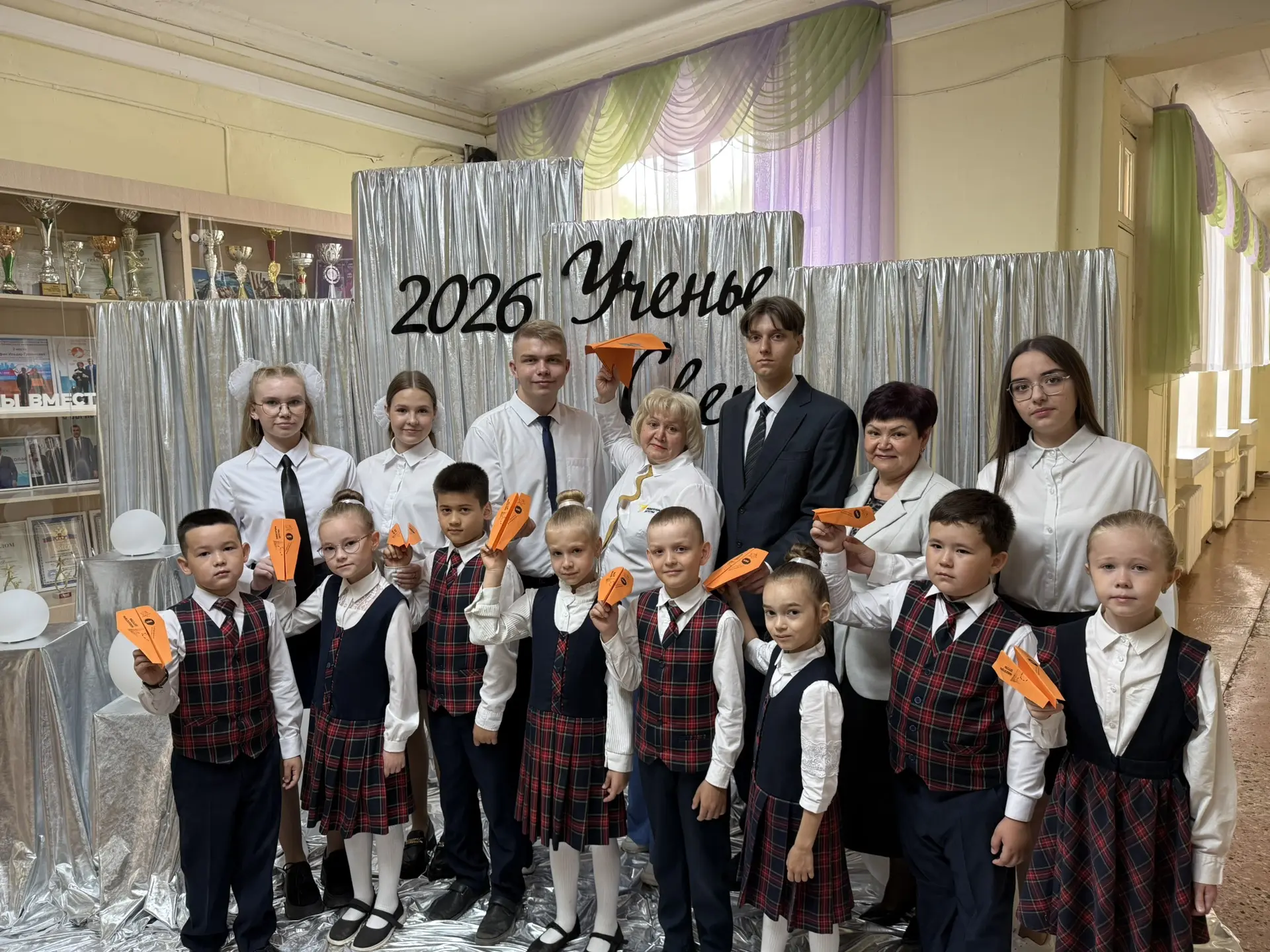 🛫 Самолётики будущего: крылья добра от первых классов