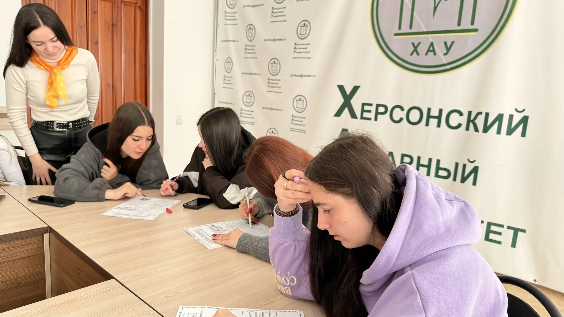 🌿 Сохраняя наследие: в ХАУ прошла лекция о коренных малочисленных народах России!  📌В преддверии Дня