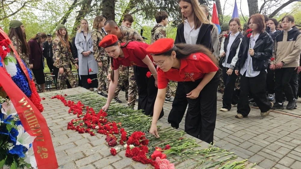 Состоялся торжественный митинг посвященный 81-ой годовщине Победы в Великой Отечественной войне. Мер