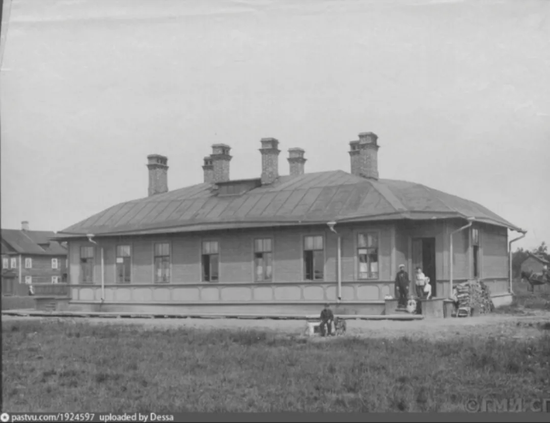 Жилой дом Мариинского училища глухонемых в деревне Мурзинка, 1911–1914 годы

🤟deaf communication🤟