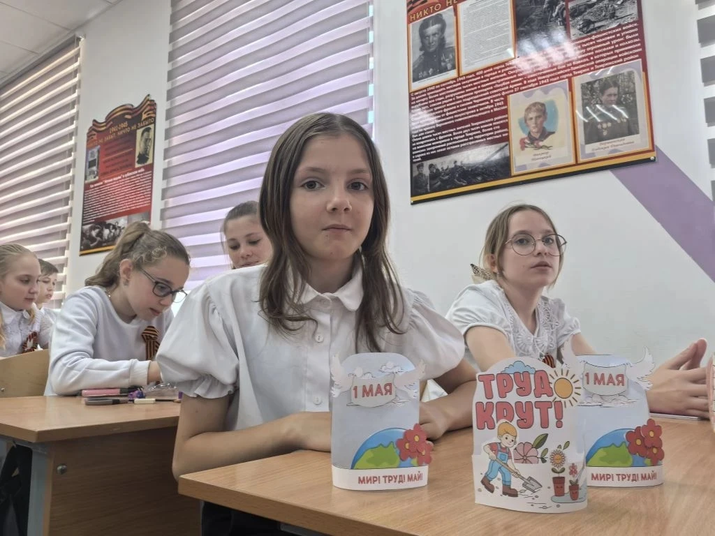 В преддверии праздника весны и труда для «Орлят России» прошел творческий мастер-класс «Весенняя отк