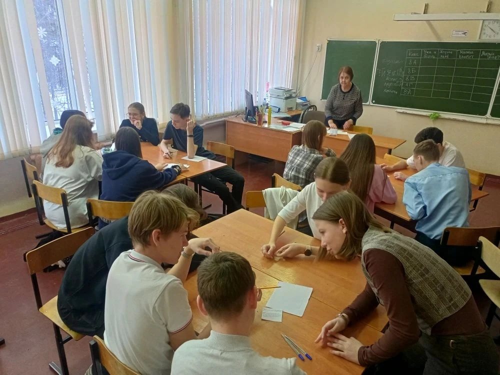 Математическая неделя в нашей школе: ум, логика и командный дух! ✨  На этой неделе кабинеты нашей шк