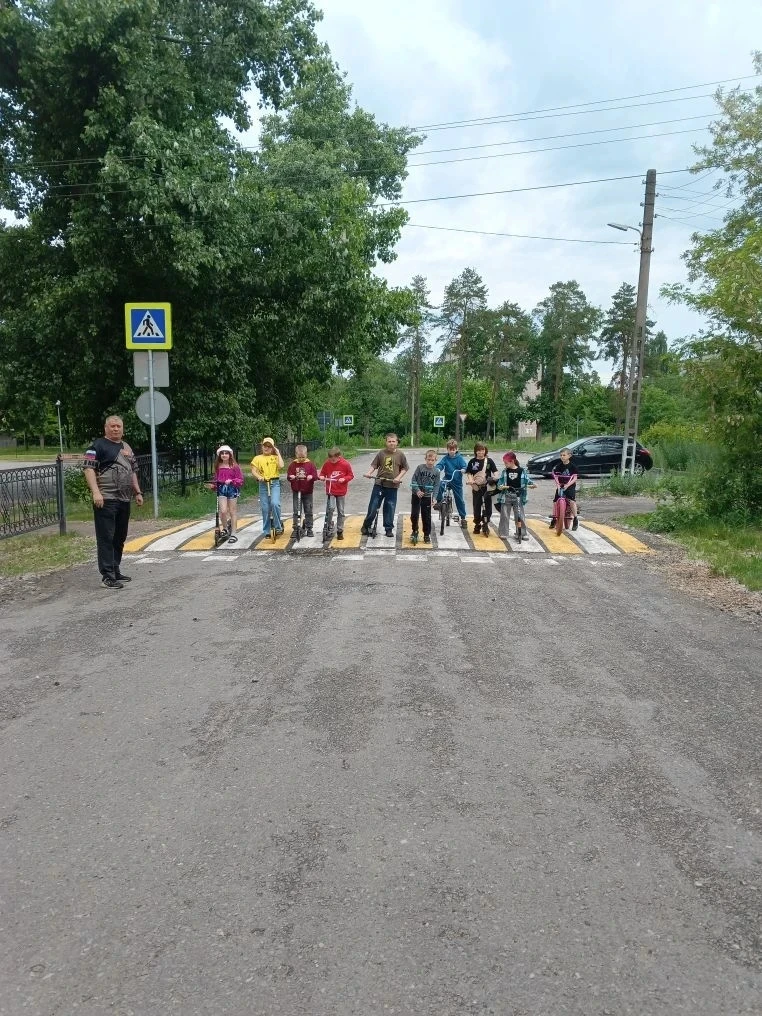 В рамках Всемирного Дня велосипедиста и фестиваля "Мы выбираем жизнь!"в школьном лагере...