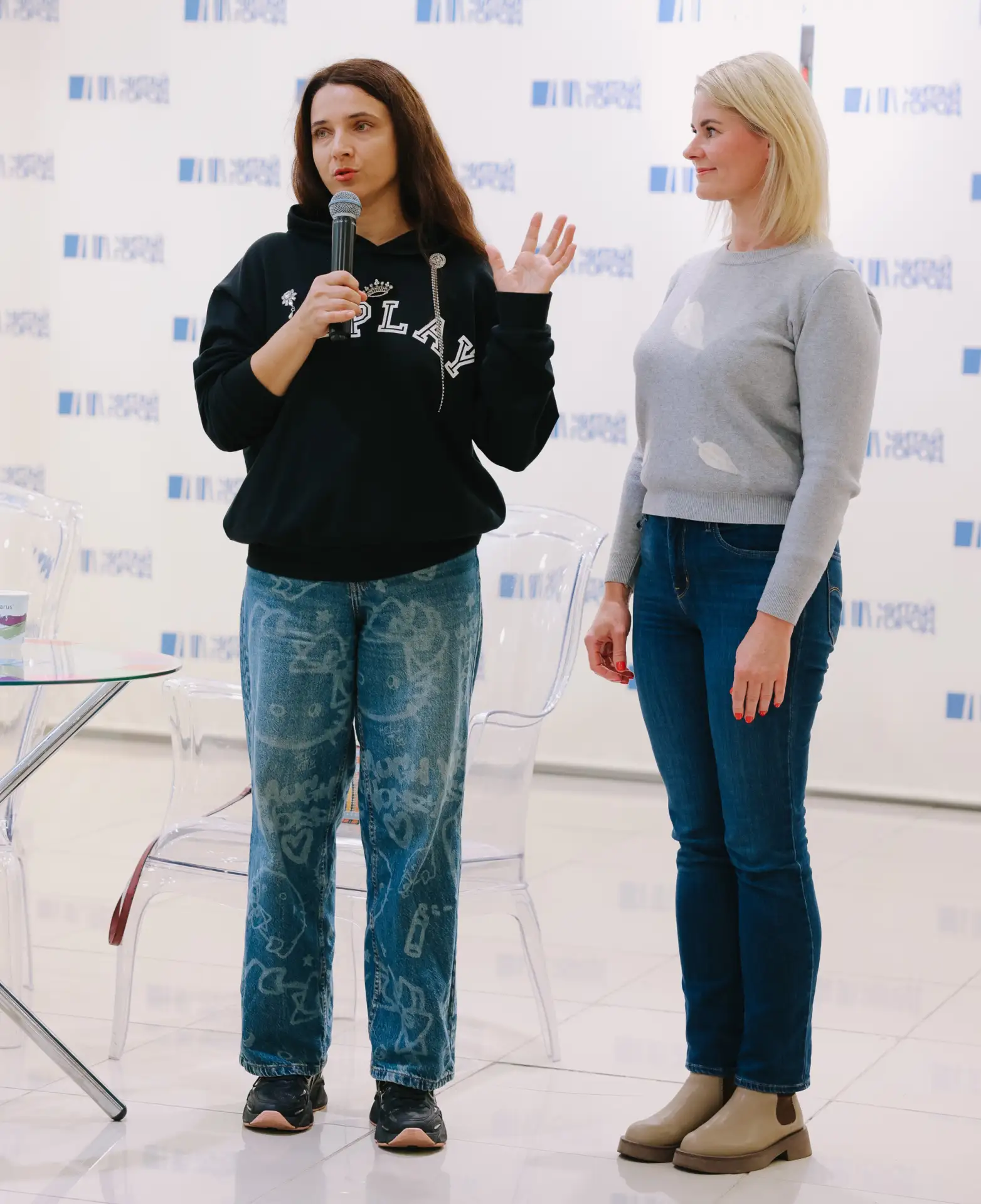 Девочки, 18 июля в электростали почти вся моя косметика сгорела и больше я пока новые п...