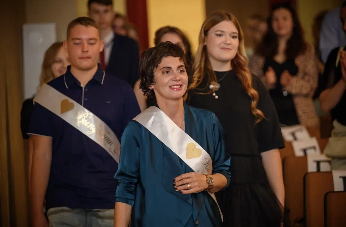 🎉 Выпускной 9‑х классов — состоялся🎉
Аттестаты нашли своих героев, а эмоции этого вечера ещё долго