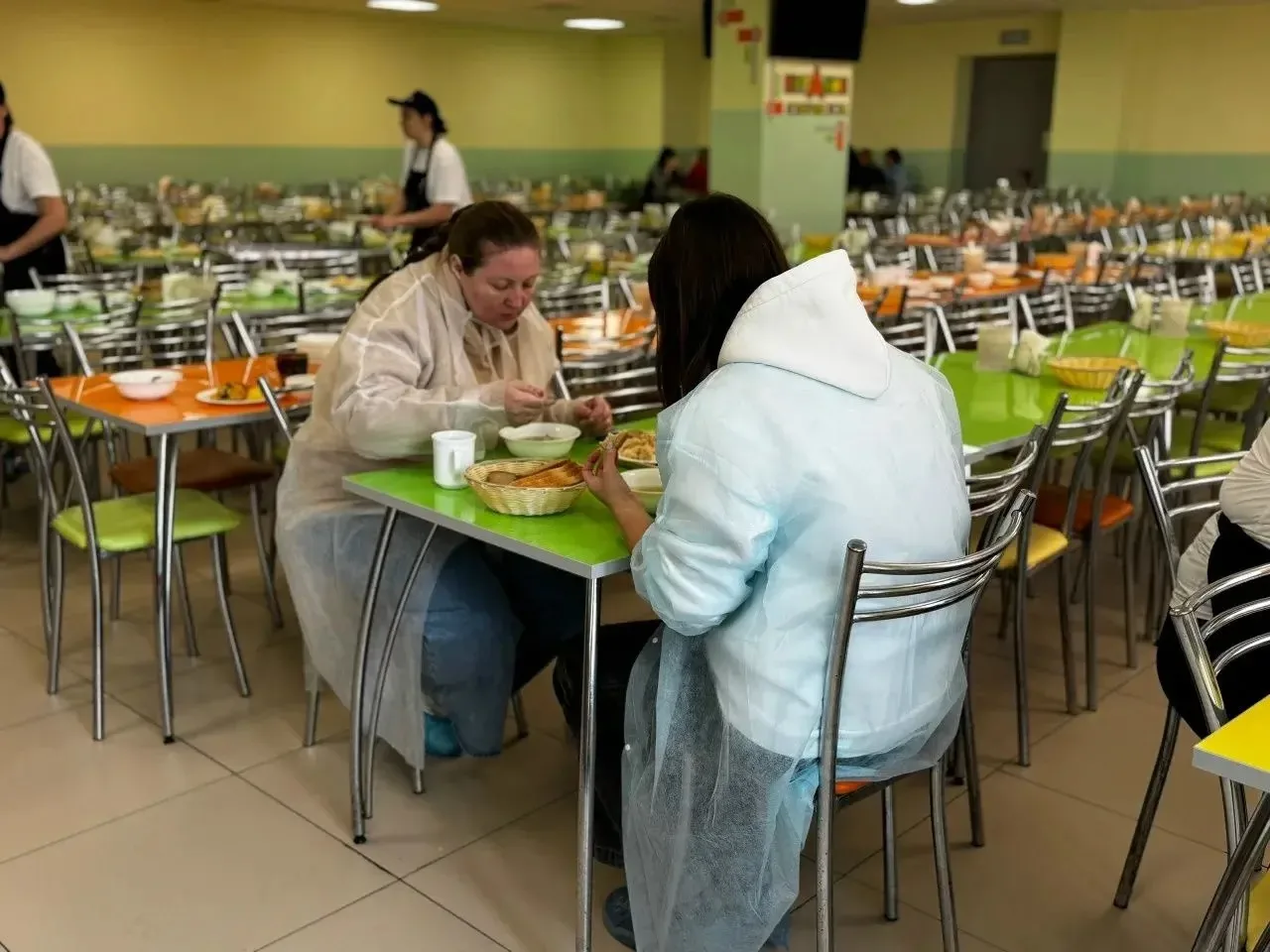 🍽 Родительский контроль столовой 🍽  В школе продолжается проведение родительского контроля столовой.