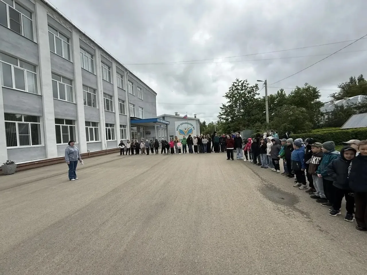 Международный день защиты детей 1 июня празднуется во многих странах и стал официально ...