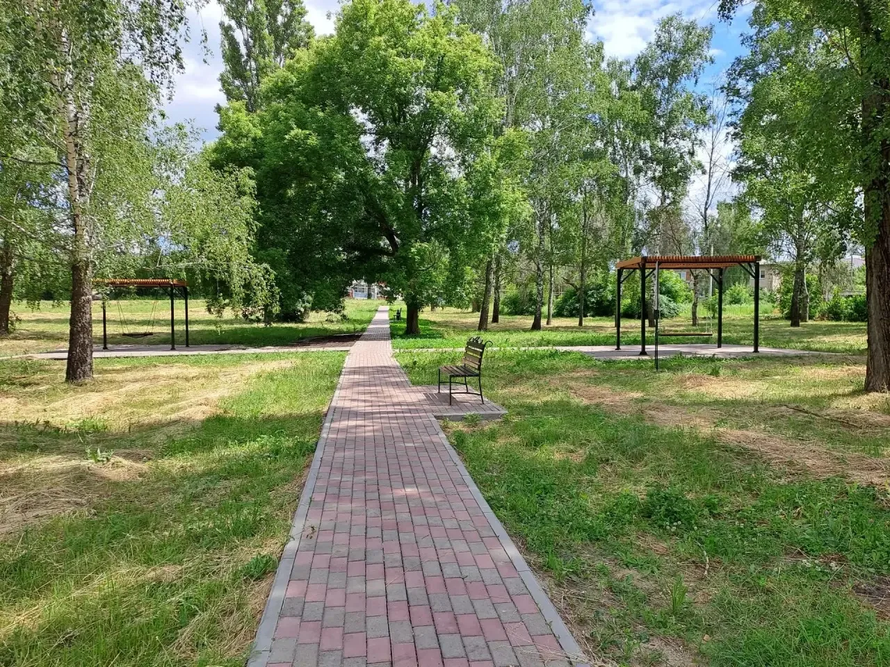 В Пристени завершили 6 этап благоустройства «Парка Победы»

Благодаря национальному проекту «Инфраст