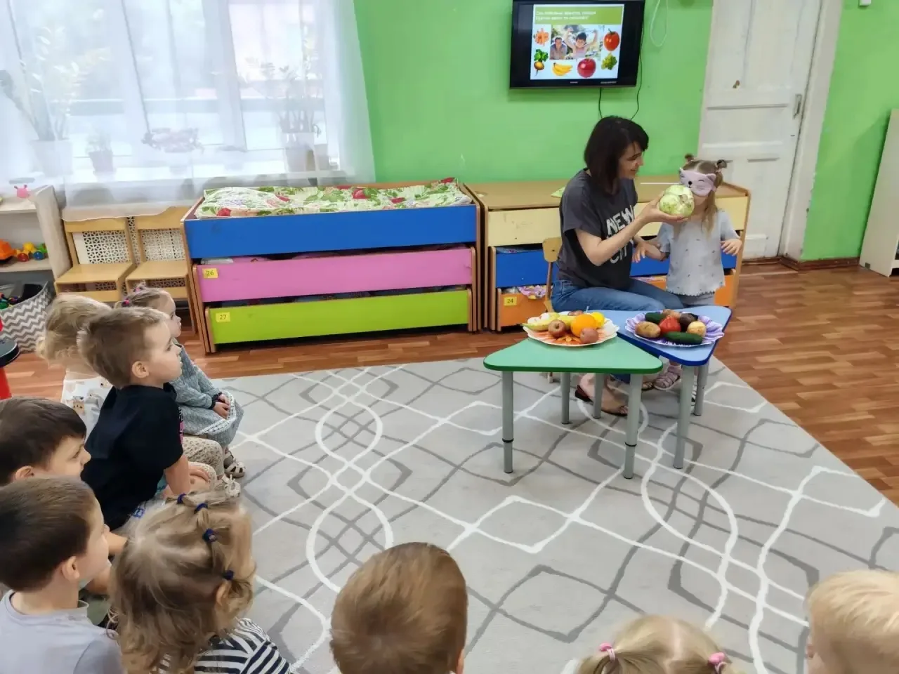 🎉 Неделя «Дары лета: овощи и фрукты» в нашей младшей группе — прошла ярко и насыщенно! 🎉

Делимся 