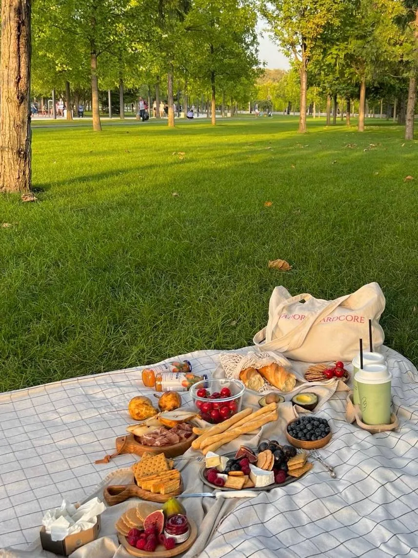 Тихие парки Подмосковья

Нашли для вас лесопарки в окрестностях Москвы, где не будет толп туристов, 